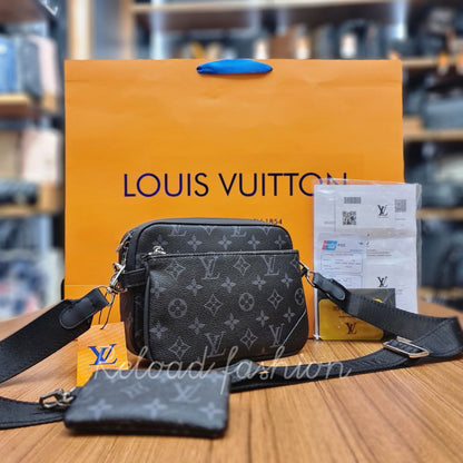 Lv shoulder bag trio monogram