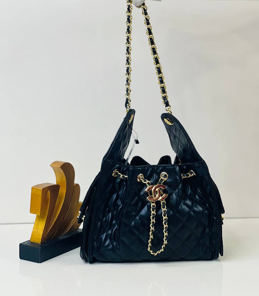 Chanel 25 medium caviar leather handbag