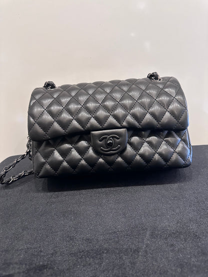 Chanel classic 2.55 bag black caviar leather