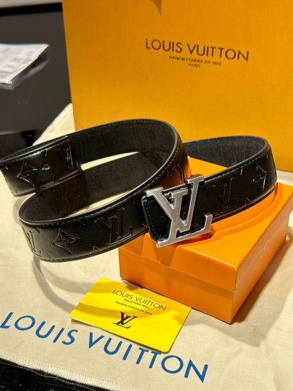 Lv ζωνη total black monogram silver