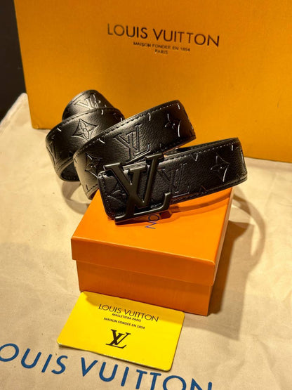 Ζώνη Lv black monogram μαύρη αγκράφα ανάγλυφη